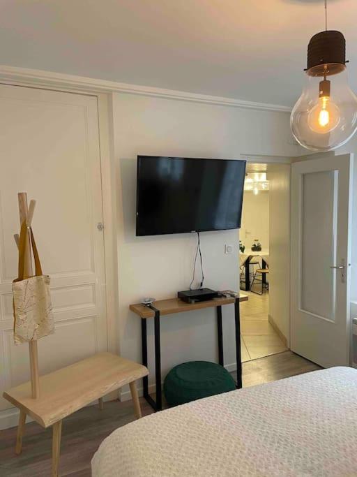 Le Cocon Balneo Apartment Sens Exterior foto